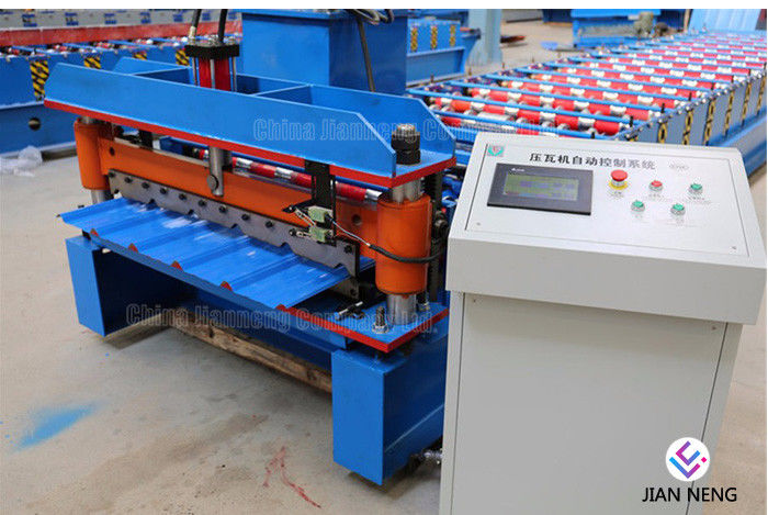 Rollo del perno prisionero del marco metálico que forma el material de acero de la luz de la pista de la máquina para curvar el tejado