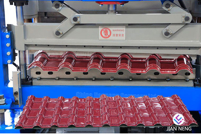 Rollo de acero acanalado esmaltado de la teja que forma la hoja MachineWith de la techumbre de la máquina 18 estaciones de formación
