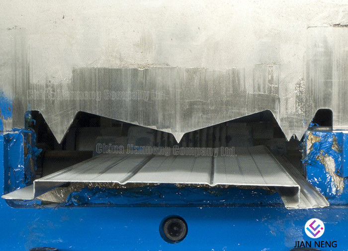 Tejado del metal del canal del techo del perno prisionero de la mampostería seca que forma la pista de los remaches metálicos de la máquina C U